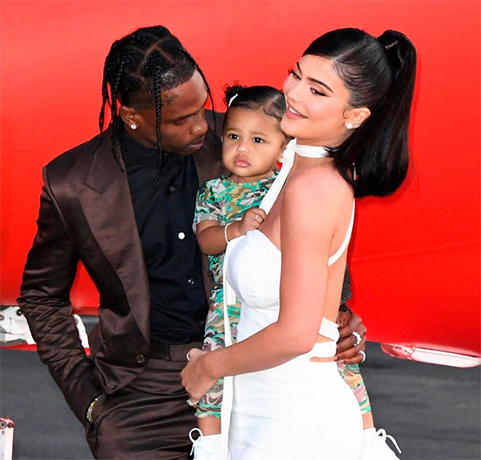 Kylie Jenner deseja feliz aniversário e se declara a Travis Scott: <i>Te amo para sempre!</i>