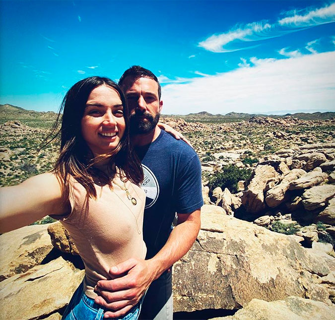 Ana de Armas posta primeiras fotos ao lado de Ben Affleck; confira os cliques!
