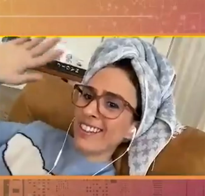 Tatá Werneck aparece de toalha na cabeça no <I>Encontro</I> e se derrete por Clara Maria em entrevista: <I>- Fico extasiada só vendo ela existir</I>