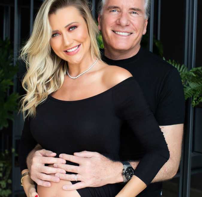 Nasce Vicky, filha de Ana Paula Siebert e Roberto Justus