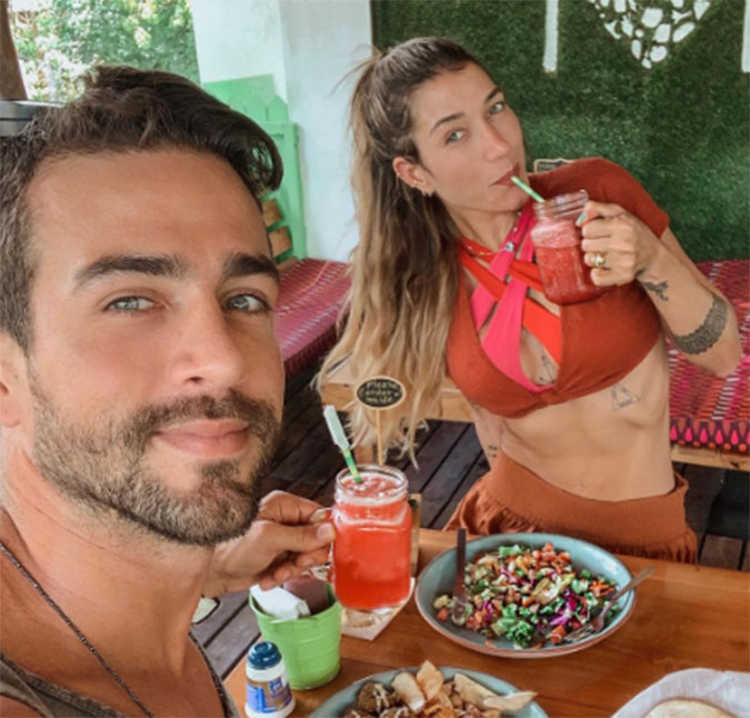 Marido de Gabriela Pugliesi explica sumiço das redes sociais após casal dar festa durante a quarentena: <i>Depois a gente até agradece pela crise</i>