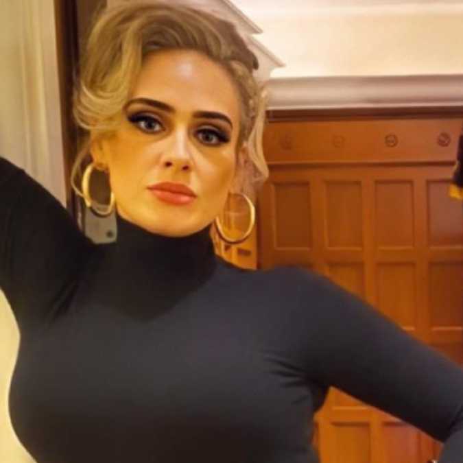 Adele decide morar do lado do ex pelo bem do filho do casal, diz revista