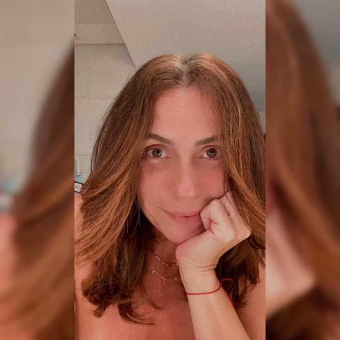 Giovanna Antonelli mostra raiz do cabelo sem tintura por conta da quarentena: <I>Quero dicas!</i>