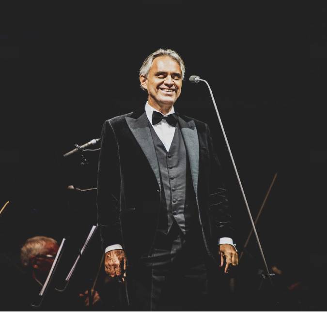 Cantor Andrea Bocelli revela que teve coronavírus e doou plasma para pesquisa