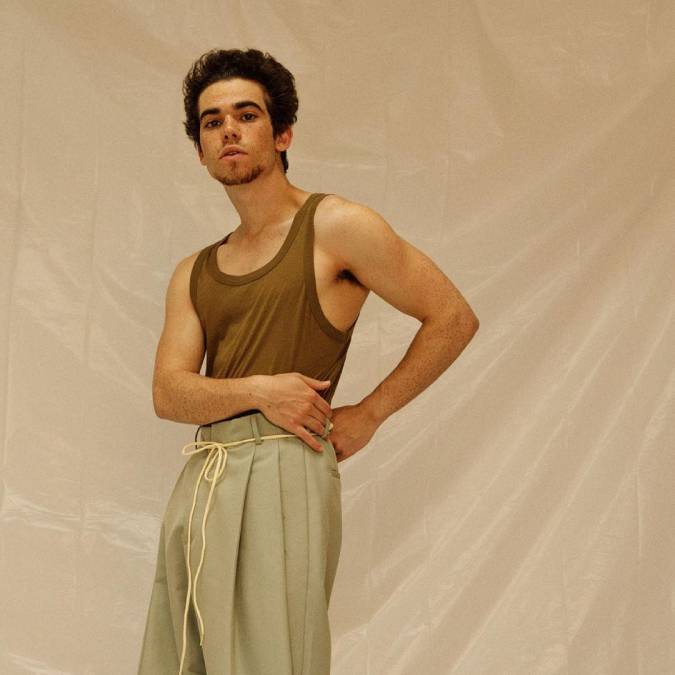 Cameron Boyce é homenageado por fãs no dia em que completaria 21 anos de idade