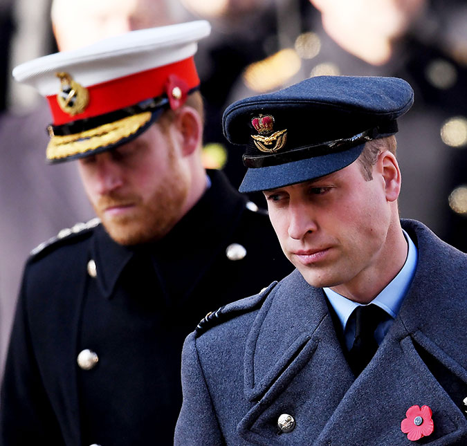 Príncipe William tem aconselhado o irmão, príncipe Harry, a retornar para a Inglaterra