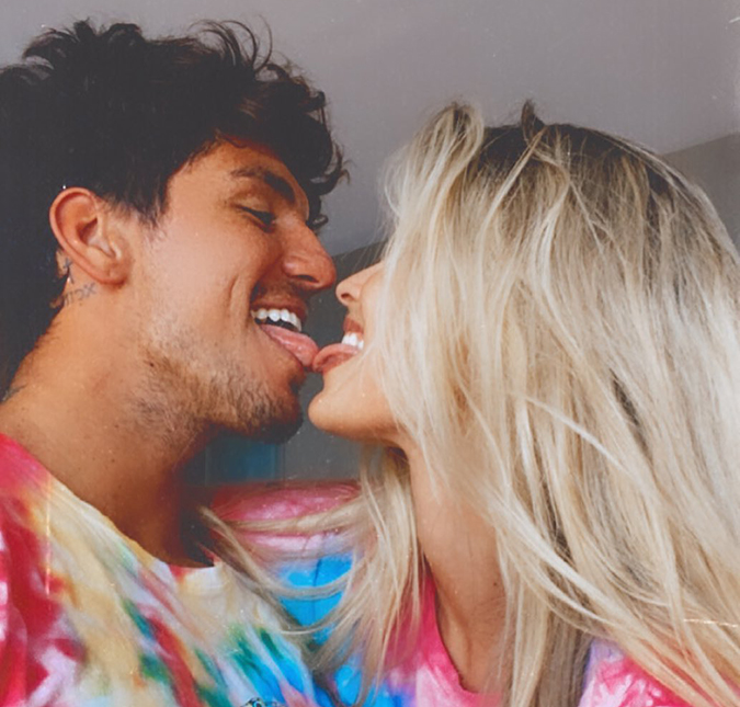 Gabriel Medina faz homenagem para Yasmin Brunet no dia de seu aniversário: <i>Ainda bem que nos encontramos</i>