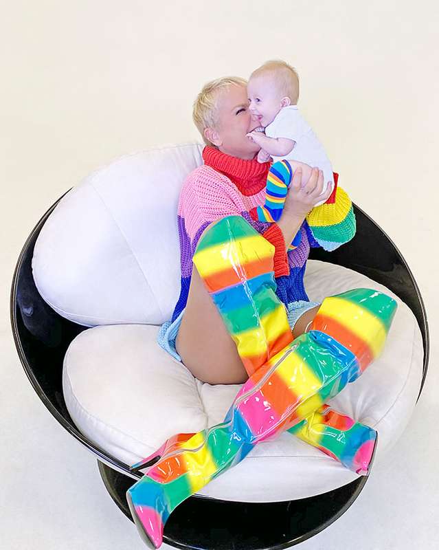 Xuxa e maya Clearance