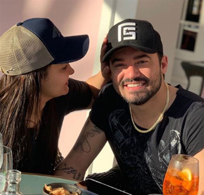 Já em julho de 2019 o assunto foi mais sério. Maiara e Fernando pararam de se seguir nas redes sociais e apagaram todas as fotos juntos. Pouco tempo depois a assessoria de Maiara e Maraisa confirmou para o ESTRELANDO que os sertanejos haviam mesmo rompido o relacionamento, mas de forma amigável e sem brigas. Fernando também deu uma entrevista para a Folha de S. Paulo e contou que o namoro estava desgastado: - Tivemos uma crise que desgastou e optamos por agora cada um ter um tempo para si. Quero muito o bem dela e sei que isso é recíproco. 