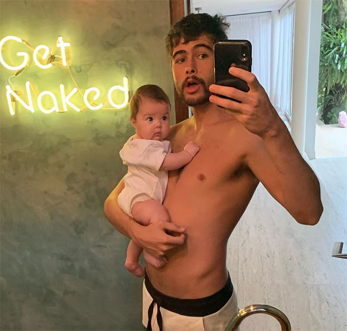 Rafael Vitti publica foto fofíssima ao lado de Clara Maria e brinca: <i>Primeiro passo para a rebeldia</i>