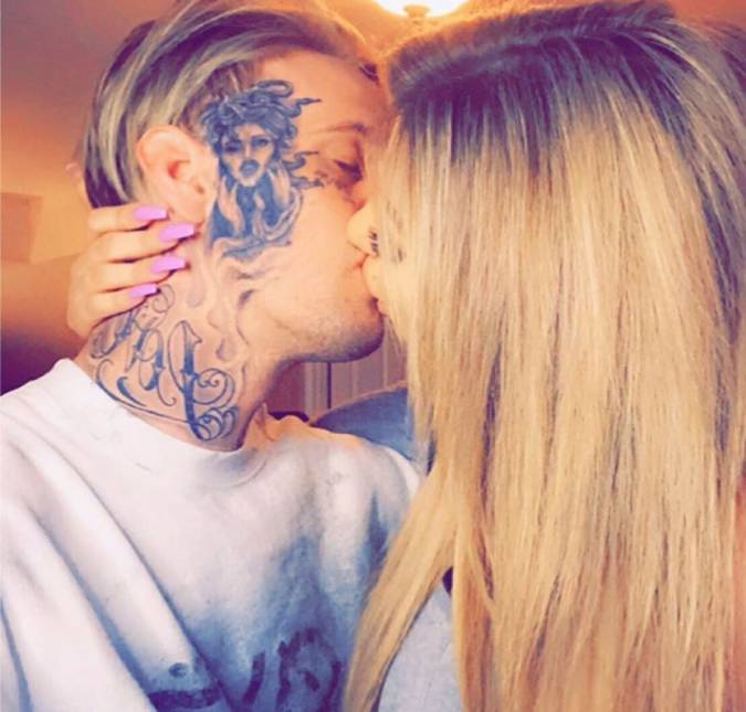 Aaron Carter anuncia casamento com namorada que foi presa após agredi-lo: <I>Todos merecem uma segunda chance</i>