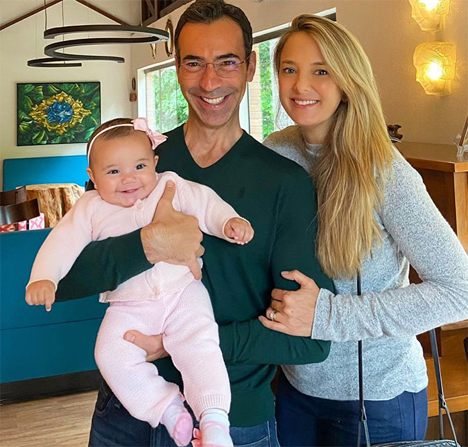 Cesar Tralli faz homenagem de aniversário para Ticiane Pinheiro com foto da maternidade: <i>Parabéns, Vida!</i>