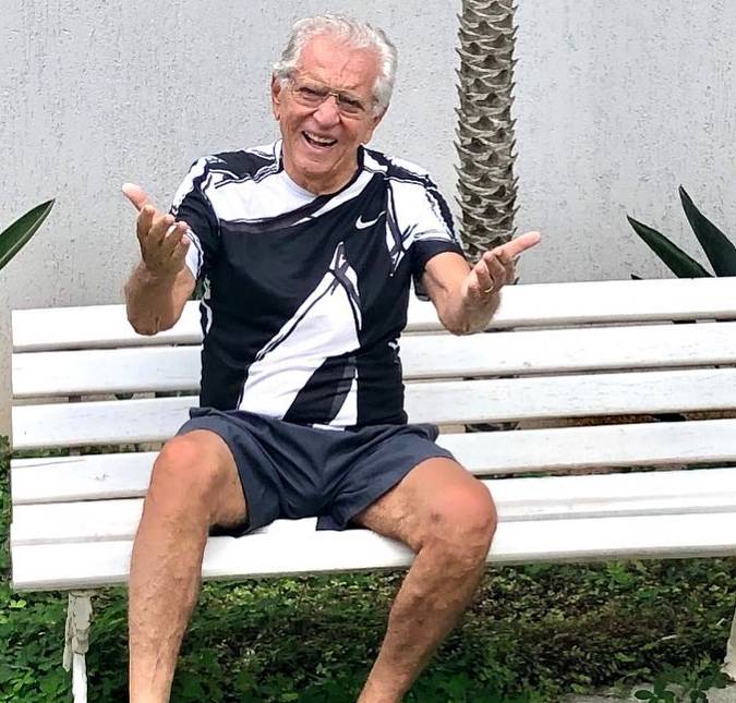 Carlos Alberto de Nóbrega revela que quarentena está <I>muito difícil</i> e que Silvio Santos só deve voltar ao trabalho em 2021