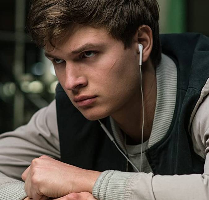 Astro de <I>A Culpa É das Estrelas</i>, Ansel Elgort é acusado de estupro