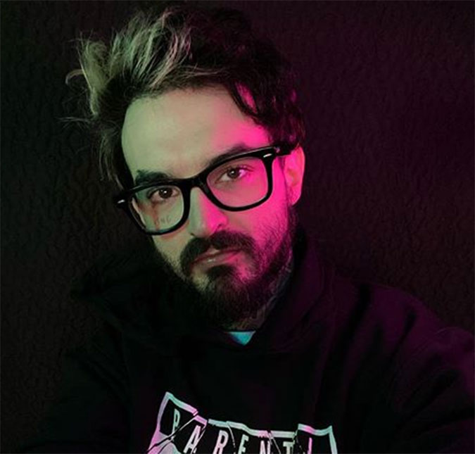 PC Siqueira diz que canal no <I>YouTube</I> foi desativado e declara: <I>Farei a tal retratação quando a investigação acabar</I>