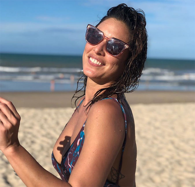 Giselle Itié posta foto amamentando filho e escreve: <i>Não sexualizem nossos corpos</i>