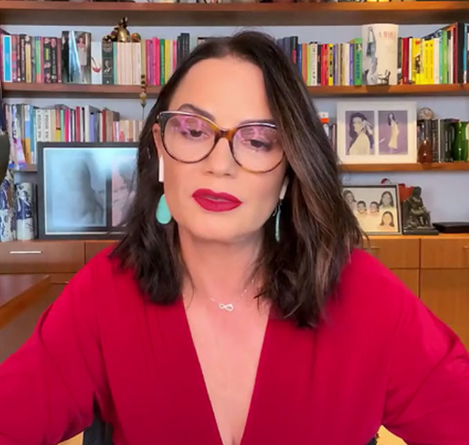 Luiza Brunet relembra seu passado ao falar sobre abuso: <i>Guardei durante anos e só voltei a falar sobre isso na idade madura</i>