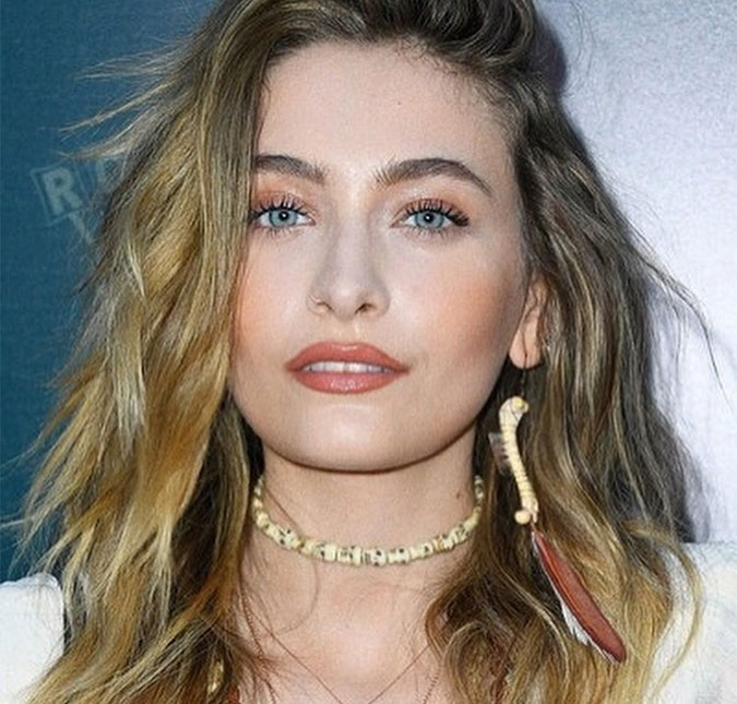 Paris Jackson lançará documentário sobre sua trajetória com vídeos caseiros inéditos do pai, Michael Jackson