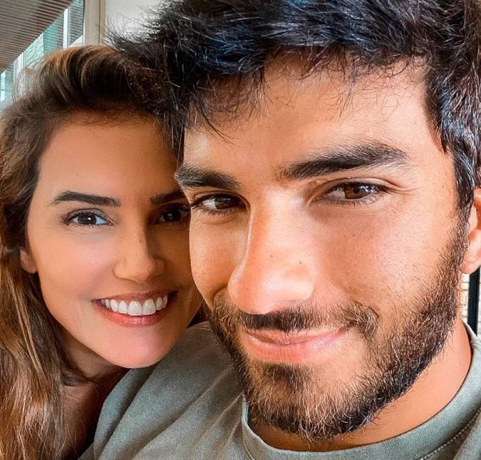 Deborah Secco fala sobre isolamento com o marido: <I>Vou sair da quarentena mais apaixonada</i>