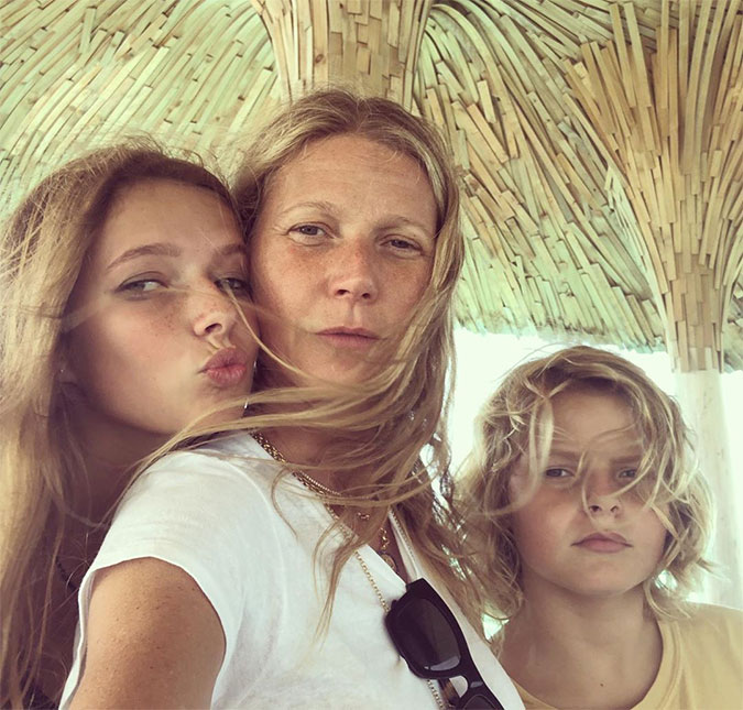 Gwyneth Paltrow revela presente inusitado que deu para filho de 14 anos de idade: um quebra-cabeça de seios