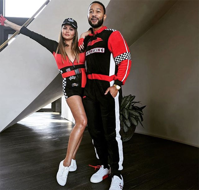 Chrissy Teigen filma John Legend tomando banho e esconde parte íntima do marido de forma inusitada; confira!
