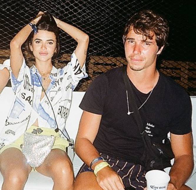 Ex de Manu Gavassi comenta término: <I>Amor e admiração imensos</i>