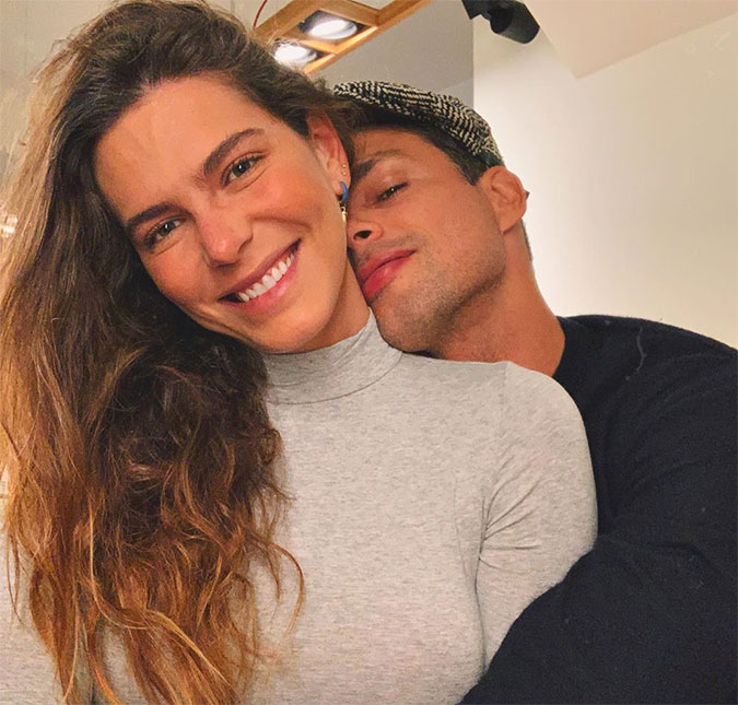 Mariana Goldfarb faz desabafo sobre transtorno de imagem no início de seu namoro com Cauã Reymond: <I>- Na época que eu fui mais elogiada, foi quando estava anoréxica</I>
