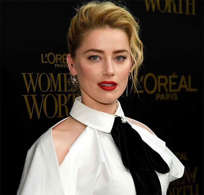 Amber Heard afirma que ficou <I>coberta de sangue</I> após ser agredida por Johnny Depp: <I>- Foi um choque</I>