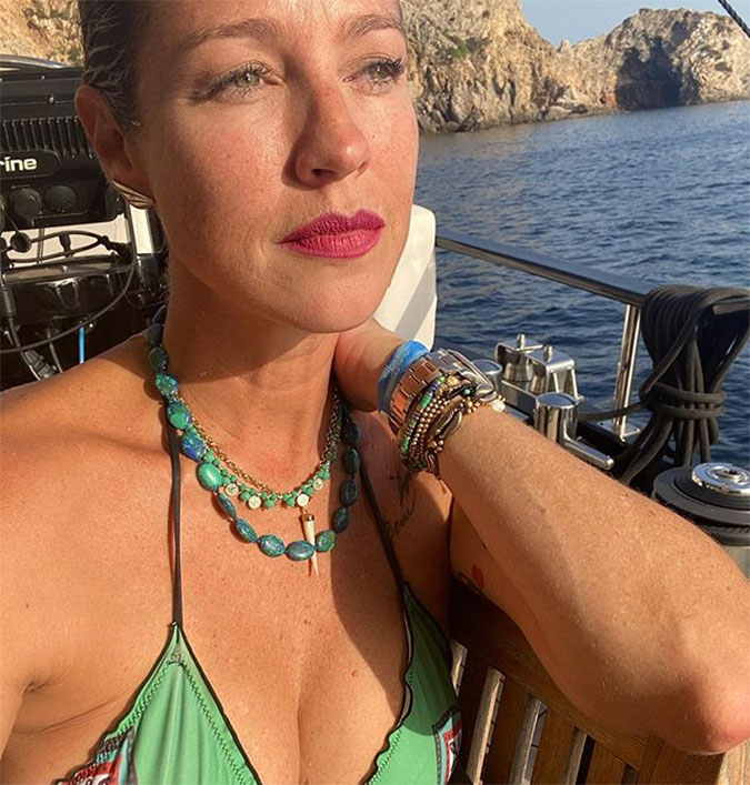 Na Suécia, Luana Piovani brinca que ainda não conheceu ninguém: <i>Menina, não peguei nem resfriado</i>