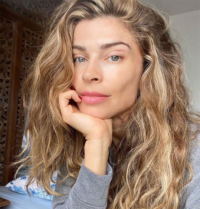 Grazi Massafera treina com <I>personal</I> após quatro meses e revela que não está penteando o cabelo na quarentena!