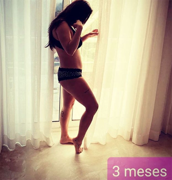 Esposa de Marcelo Adnet relembra início da gravidez com foto de <I>lingerie</I>: <I>Como o tempo voa</I>