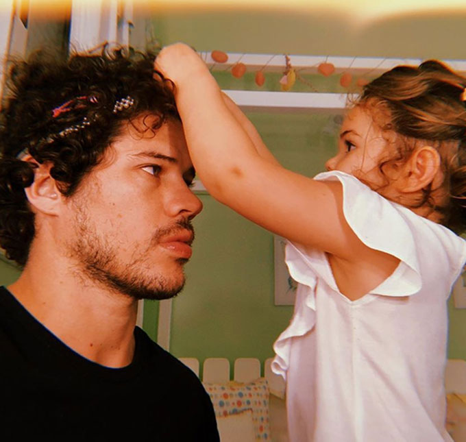 José Loreto encanta ao fazer música para a filha: <i>Maior felicidade e benção da minha vida</i>; confira!