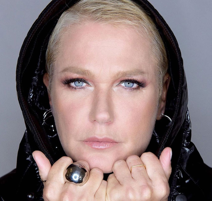Xuxa Meneghel relembra primeira vez que <I>ficou</i> com Ayrton Senna e brinca: <I>Saí do quarto com menos dois quilos</i>