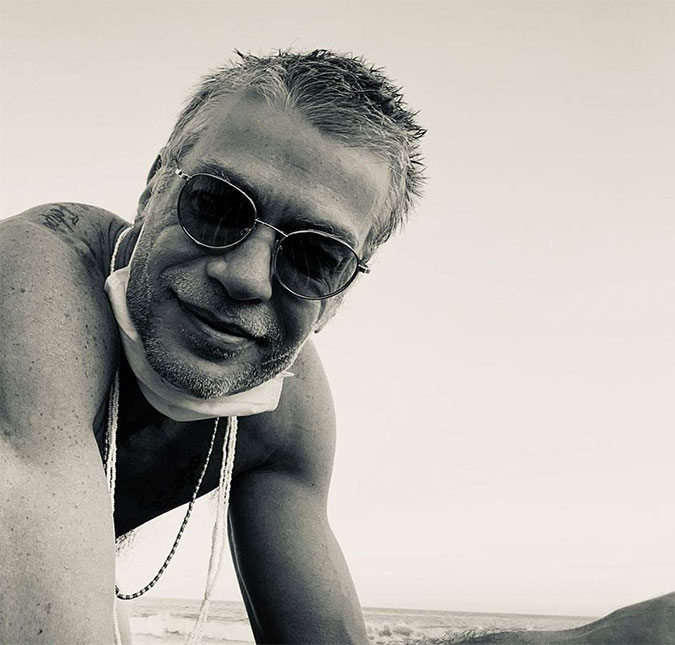 Fábio Assunção comemora chegada dos 49 anos de idade agradecendo à família: <I>Me ensinam a ser um cara melhor</I>