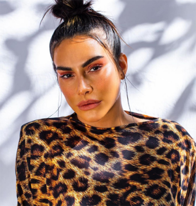Cleo diz que <i>armava muito barraco</i> com namorados: <i>- Peguei fama de ser bem brava e chata</i>