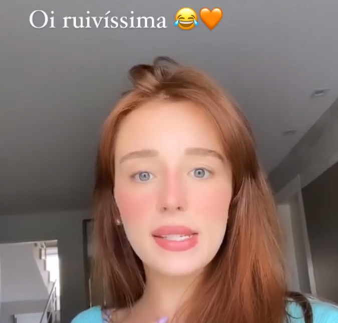 Duda Reis vai para salão de beleza e tinge o cabelo de ruivo: <i>- Me realçou bastante</i>