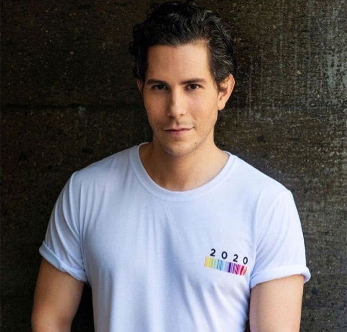 O cantor e ator Christian Chávez, que vivia Giovanni Méndez López em Rebelde, chegou a participar do reality show do SBT Esse Artista Sou Eu. Em entrevista ao Programa do Raul Gil, ele revelou que tem muitas saudades do grupo: - Se pudesse eu voltaria para o grupo Rebelde, mas cada um seguiu seu caminho. Ele também lançou um álbum chamado Histórias de Verão, além de inúmeros outros trabalhos na música e na televisão. Em 2020, o ator estreou na série A Casa Das Flores, da Netflix, e fez uma participação na série Run Coyote Run.