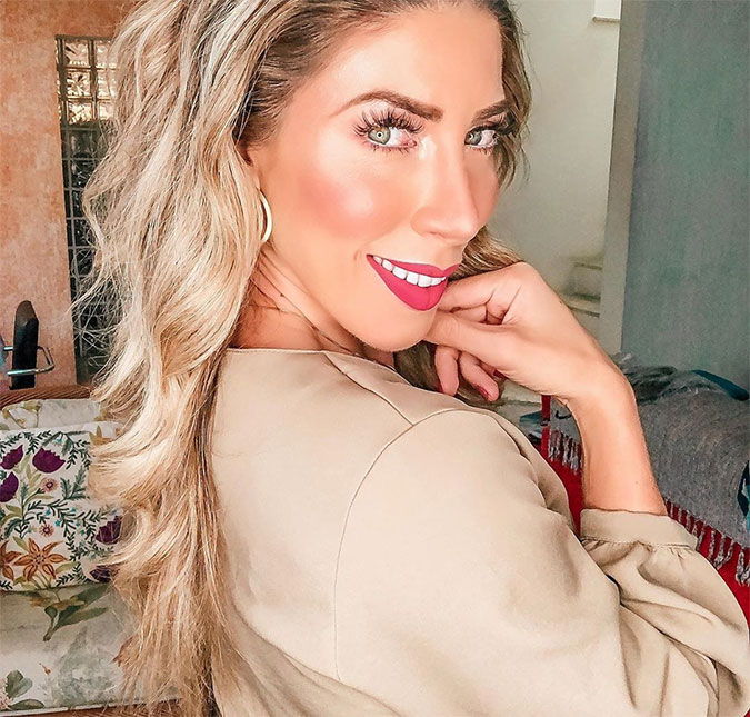 Após cirurgia, Tati Minerato revela que pensou que fosse morrer e médico responde acusações da influenciadora: <I>Injustamente difamado</I>