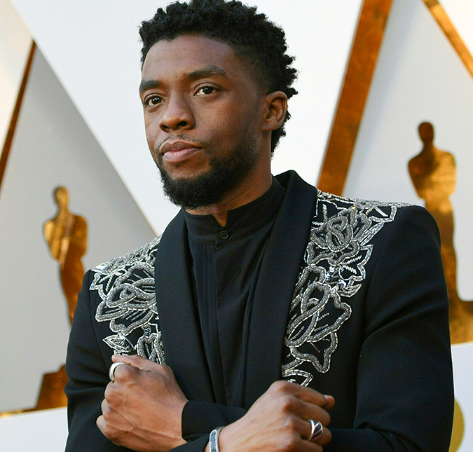 Chadwick Boseman é homenageado por familiares e amigos em memorial privado, afirma jornal
