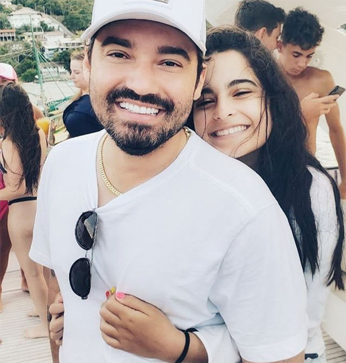 Filha de Fernando Zor confirma comentários da mãe sobre cantor ser pai ausente: <I>Sempre foi e sempre será</I>