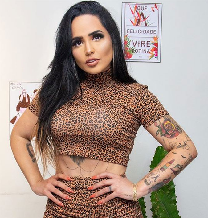 Perlla se pronuncia sobre compartilhamento de fotos íntimas: - <I>As pessoas aproveitam ângulos como se fossem intencionais</i>