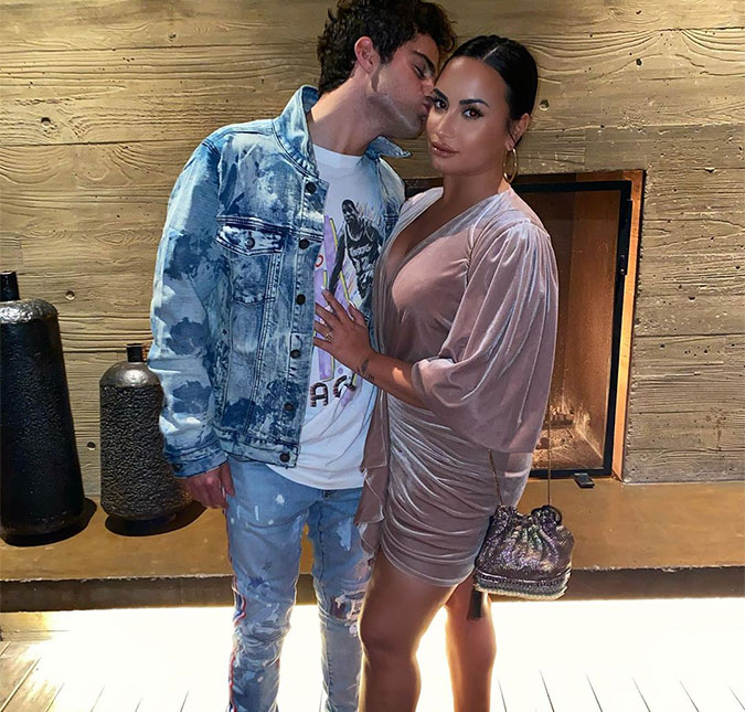 Demi Lovato diz que a quarentena acelerou seu noivado com Max Ehrich; confira!