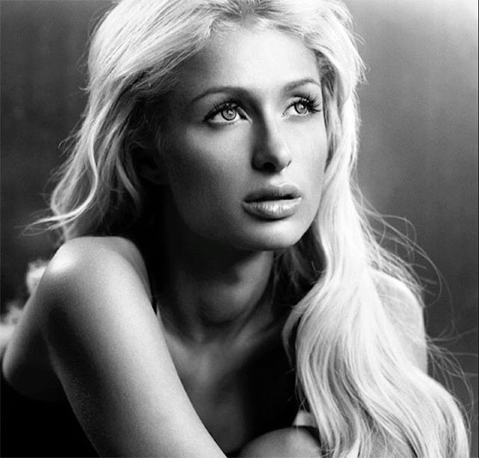 Paris Hilton desabafa sobre <I>sex tape</I> feita quando tinha apenas 19 anos de idade: <I>- As pessoas me pintaram como a vilã</I>