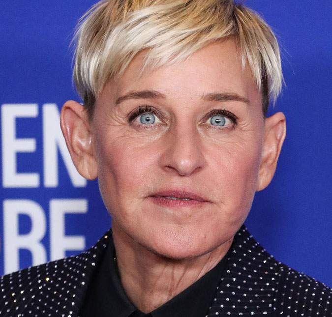 Em nova temporada de seu programa, Ellen Degeneres fala diretamente sobre acusações de desrespeito a funcionários: <I>- Ela não escondeu nada</I>