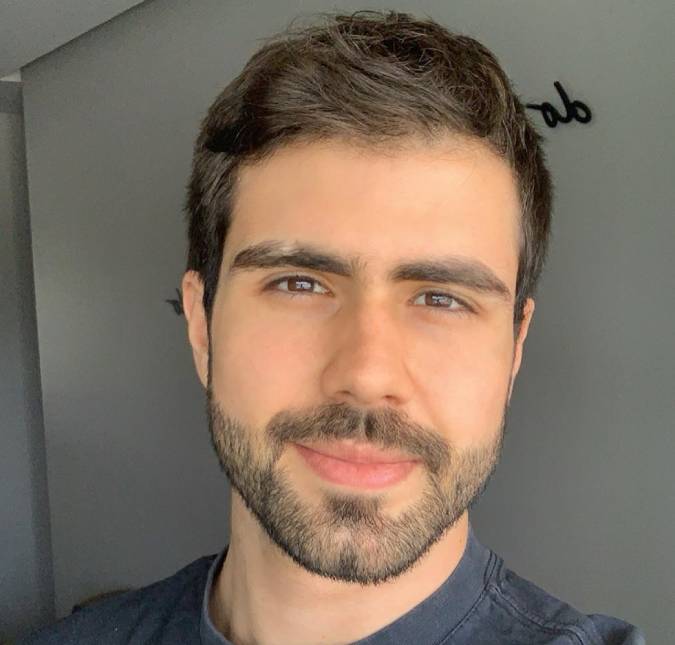 Após desistência de Henri Castelli, Juliano Laham entra para o <i>Dança dos Famosos</i> e celebra: <i>- Confesso que é o meu sonho</i>