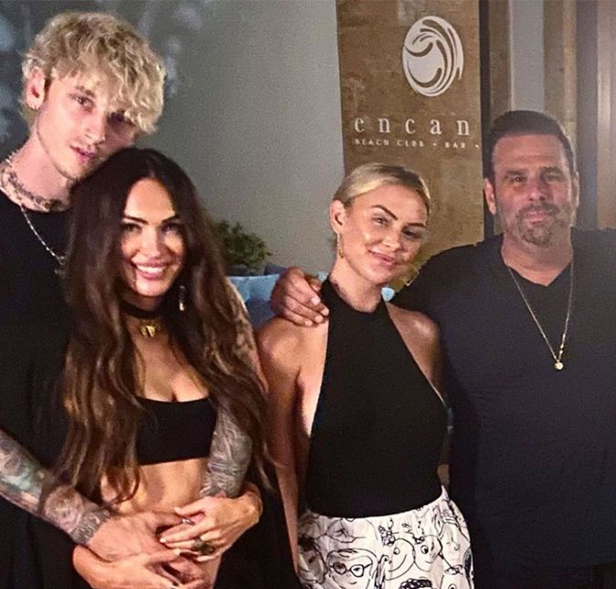 No dia 22 de julho, o casal deu a sua primeira entrevista junto no podcast Give Them Lala ... With Randall. Por lá, Megan disse que já sabia que iria se envolver com Kelly de alguma forma: - Eu perguntei Quem vai interpretar esse papel? [no filme Midnight in the Switchgrass] E me falaram Ah, o Machine Gun Kelly, e eu imediatamente pensei Uh, oh. Porque eu sabia - eu podia sentir que alguma coisa muito louca aconteceria comigo nesse encontro, mas eu ainda não tinha certeza. Eu só sentia, do fundo da minha alma, que algo ia surgir disso. Eu sabia desde o início que ele era o que eu chamo de chama gêmea. Ao invés de uma alma gêmea, uma chama gêmea é, na verdade, quando a alma ascendeu a um nível alto o suficiente para poder ser dividida em dois corpos diferentes ao mesmo tempo. Então, na verdade, somos duas metades da mesma alma, eu acho. E eu disse isso a ele quase imediatamente, porque senti logo de cara. Acho que isso foi no segundo dia de filmagens. Eu pedi para que ele fosse até o meu trailer para almoçar, e falei para ele tudo sobre essa coisa de astrologia. Eu fui muito fundo, muito rápido. Eu soube antes mesmo de fazer o mapa astral dele, eu disse para ele que ele tinha lua em Peixes. Eu podia sentir pela energia dele.