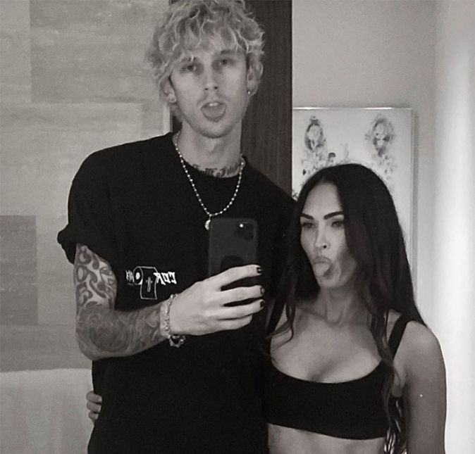 No dia 28 de julho, então, Kelly compartilhou o primeiro clique com Megan no Instagram. Na legenda, ele escreveu Esperei por toda a eternidade para te encontrar novamente.