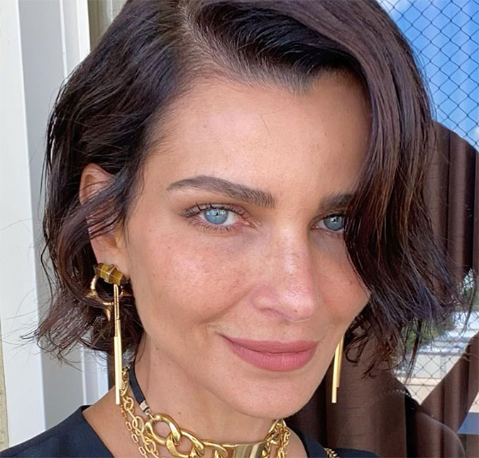 Fernanda Motta fala sobre queda de cabelo após quimioterapia: <i>Nova mulher</i>