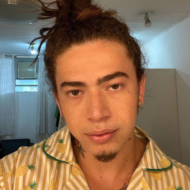 Whindersson Nunes posta indireta sobre mentira e fãs apontam que seria para Vitão