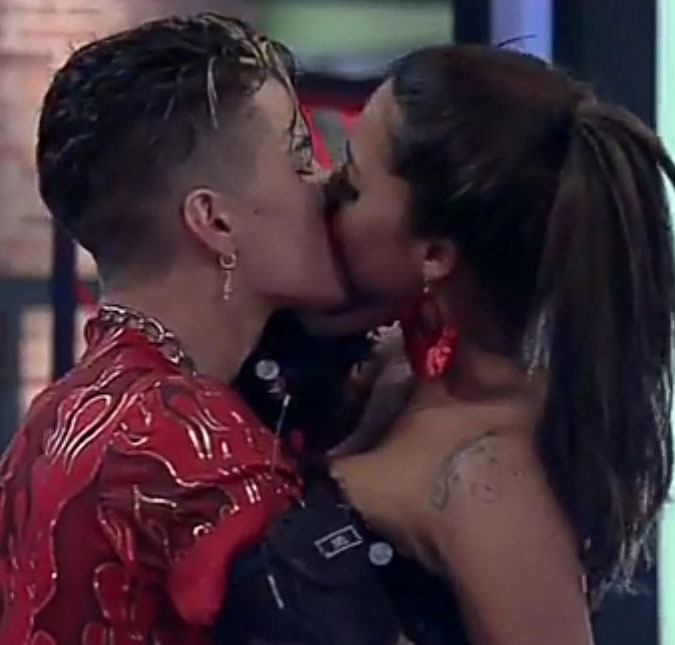 Em festa, Biel e Tays Reis trocam primeiro beijo, e outro novo casal pode ter surgido; entenda e saiba tudo que rolou em <i>A Fazenda 12</i>